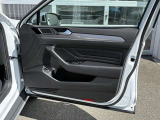 点検整備ご納車前にCertified Pre-Owned独自の「点検チェック項目シート」により、部品や機能に関する全71項目もの厳しいチェックを実施します。