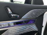車両の詳細、ご質問につきましては、営業スタッフまでお気軽にご連絡下さいませ。遠方のお客様には実車の詳細動画送信も承ります。お問合せをお待ち致しております。