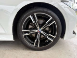 BMW正規ディーラー BMW Premium Selection調布の認定中古車です。厳しい基準をクリアした高品質車両のみ販売。BMW認定中古車保証付き(最長4年・距離無制限)、全国納車対応可能です。