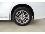 純正17AW!タイヤサイズは225/60R17になります♪