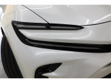 ■LEDライト■ 発光効率が非常に高い為、バッテリーに優しいのが特徴!見た目もシャープでおしゃれと、デザイン面でも人気の高いLEDヘッドライトです!