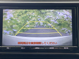 駐車時や後退時の安全をサポートする便利な装備です。後方の状況を把握しやすく、スムーズな運転を支援します。