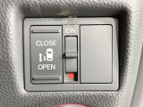 【パワースライドドア】スマートキーや運転席のスイッチでスライドドアの開閉が可能♪電動だから力を入れてドアを開ける必要が無く、小さいお子様でも、重い荷物を持っている時もラクに開け閉めできます♪