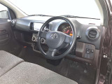 分かりやすく操作しやすい運転席まわりです☆