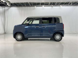 両側パワースライドドア付きだから、狭い駐車スペースなどでの 乗り降りラクラク!小さなお子さまのいるご家庭には嬉しい装備。