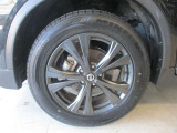■純正18インチアルミホイール(225/60R18)※タイヤ4本新品交換済!
