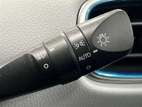 AUTOの位置にセットしておくと、暗くなったら自動でライトの点灯をサポートしてくれます!高速道路でのトンネル通過時など便利です!