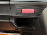 毎日過ごす運転席は要チェック。シートのへたり・擦れ、視界のイメージまで伝わる重要ポイント。