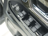 ◆パワーウィンドウスイッチ◆運転席から全席の窓の開閉操作を行うことが出来いつでも換気ができます!