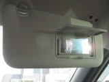 運転席バニティミラー