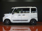 【認定中古車】厳しい品質チェックにより選び抜かれた車両には、状態に応じて「マツダ認定U-carプレミアム」と「マツダ認定U-car」の2つのグレードを設定しています。