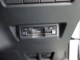 スムーズにゲート通過でき、休日・深夜割引等も適用されるETCです。(音声案内機構付)