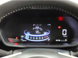 先進的で見やすいデジタルメーター♪