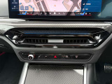 車両の詳細、ご質問につきましては、弊社営業スタッフまでお気軽にご連絡下さいませ。遠方のお客様には実車の詳細画像送信も承ります。お客様からのお問合せをお待ち致しております。