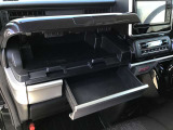 車検証入れなどに使用可能です。