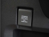 ◆12V電源ソケット◆スマートフォンの充電等にも便利な電源ソケット!使いやすい場所に装備されています。