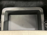 助手席の下に濡れた物でも入れられる便利な収納ボックス付!!