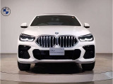 【キドニーグリル】BMWは約90年もの間、ほぼ全ての車両にひと目でBMWだと分かるこの特徴的なフロントグリルが備えられ、デザイン・アイコンとして親しまれてきました。