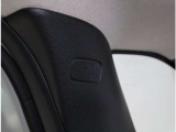 エアバッグは運転席、助手席以外にサイドカーテンエアバッグとサイドエアバッグが付いています。