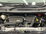 エンジンルームもクリーニング済みできれいですよ。日産の整備士がしっかりと丁寧に点検していますので安心してお乗りいただけます