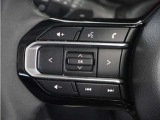 ◆オーディオリモコンスイッチ◆視点をそらすことなく、ボリューム調整・オーディオソース切替・選曲の操作が可能に。安全運転にひと役買います♪