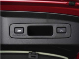 ◆予約クローズ機能付きパワーテールゲート◆キーや運転席のボタン、ハンズフリー機能など多彩なアクセスで自動開閉できます。
