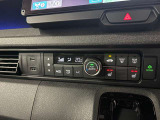 快適な車内温度を保つフルオートエアコン搭載車です。寒い日に嬉しいシートヒーター付き♪
