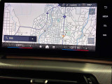 iDriveHDDナビゲーションになります。操作はコントローラーとタッチパネルにて操作いただけます。