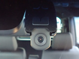 ◆【ドライブレコーダー】映像・音声などを記録する自動車用の装置です。もしもの事故の際の記録はもちろん、旅行の際の思い出としてドライブの映像を楽しむことができます。