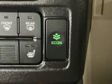 ★ECONスイッチ★ エコドライブを加速しよう!スイッチをONにすると、運転の仕方によるロスを抑え込み燃費をよくするようクルマが頑張ります(*^ー^*)燃費向上にチャレンジ♪