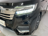【LEDヘッドライト】ディスチャージヘッドライト(HID)と同等の明るさで、夜道や雨天走行が明るく視界良好!! フォグライトも装備で、安心感さらにUPです♪安心ドライブを楽しんで下さい♪