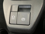 品質へのこだわり!フロアマットやシートなど車内をキレイに清掃し、ニオイや汚れなどを徹底的にクリーニングしてもらっております。室内はピカピカです☆