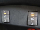 運転席、助手席にはシートヒーターが付いています。最近の冬場は例年よりも寒くなっています。。。シートヒーターがあるとないとじゃ大違い!ぜひお試しあれ!