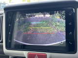 駐車や後退時の安全をサポートするバックモニターを搭載。安心して運転できます。