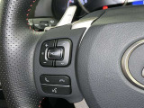 ステアリングスイッチ装備!運転しながら手元でオーディオの操作などができます。