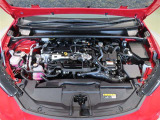 2000ccガソリンエンジン+モーターのハイブリッドです。