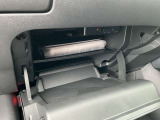 収納もバッチリ!小物が散乱しがちな車内もスッキリさせる事ができますね♪