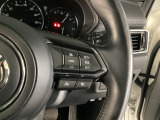 追従型クルーズコントロール付!高速道路走行時にアクセルやブレーキを操作することなく、前方車との車間距離を保つよう自動で車速をコントロールします。全車速追従機能は時速0キロから高速域までカバー!