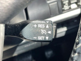 【クルーズコントロール】高速道路もラクラク走行。アクセルを離しても一定速度で走行ができ、長距離運転時の負担を軽減!加速・減速も簡単なスイッチ操作で調整できます。