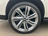 【GLIONグループ GSQUARE】の車輌をご覧頂き、誠にありがとうございます。お客様にピッタリなお車を弊社スタッフがご案内させて頂きます。