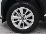 16インチアルミホイールを装着しています。タイヤサイズ205/65R16