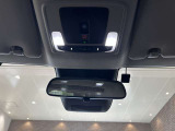 Honda CONNECTによりスマホで施錠・解錠やエアコン操作ができるのはもちろん、イザという時にワンボタンで緊急サポートセンターへ通報することもできます!