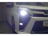 話題のLEDヘッドランプが採用されております! 省電力で長寿命、しかもとても明るく熱くなりにくい性質を持ったライトになります。虫も寄ってきにくい性質も持っております。