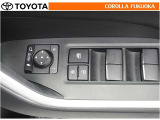 電動格納ミラーは、スイッチで簡単操作!狭いスペースでの取り回しや駐車時に大変重宝します。