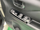 運転席側のドア部。パワーウィンドーのスイッチになります。