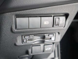 ナビ連動ETC2.0車載器です!高速道路の料金所で慌てて小銭を探すことも無くなります。モニターで料金も確認できて一石二鳥ですよ☆ETCカードの作成も当社におまかせくださいね☆