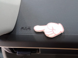 前席用サイドアエアバックと後席の方まで守ってくれるカーテンエアバックが装備されています!!側面からの衝突にも対応できますので、安心度が増します♪