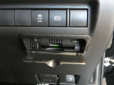 ETC車載器付きです。高速道路の料金所もスムーズに通過できます。※セットアップ費用は別途必要です。