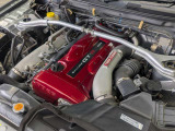 名機RB26DETTです。2.6DOHC直列6気筒ツインターボ、280ps/40.0kgm(カタログ値)です