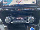 フルオートエアコン 温度設定をすれば自宅のエアコンのように車内の温度をコントロール